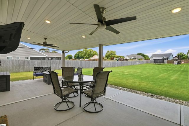 812 Barnum Court, Greer, SC 29651