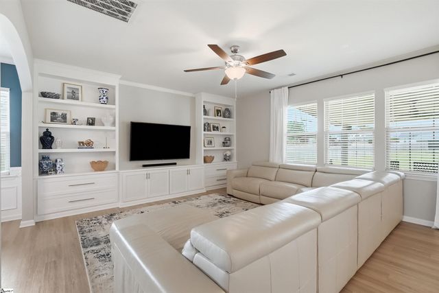 812 Barnum Court, Greer, SC 29651