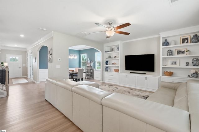 812 Barnum Court, Greer, SC 29651