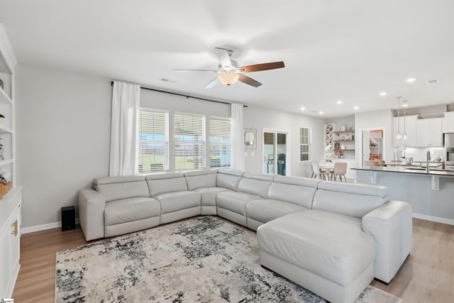 812 Barnum Court, Greer, SC 29651