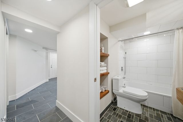 423 Essex Ave, Boonton Town, NJ 07005