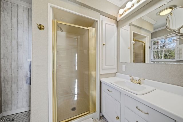 423 Essex Ave, Boonton Town, NJ 07005