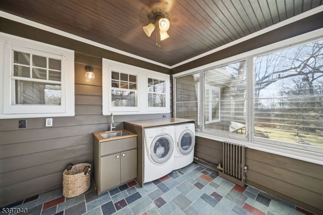 423 Essex Ave, Boonton Town, NJ 07005