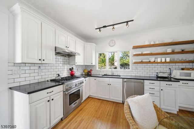 423 Essex Ave, Boonton Town, NJ 07005