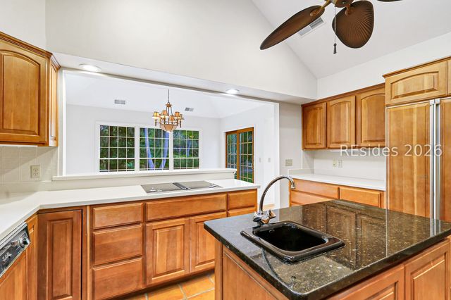 5 Narragansett Ln, Hilton Head Island, SC 29928