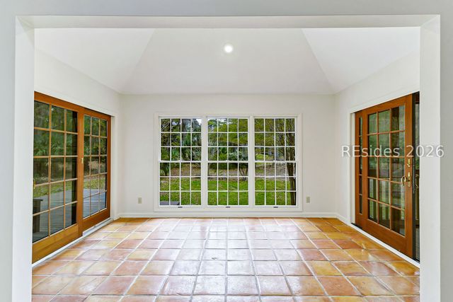 5 Narragansett Ln, Hilton Head Island, SC 29928