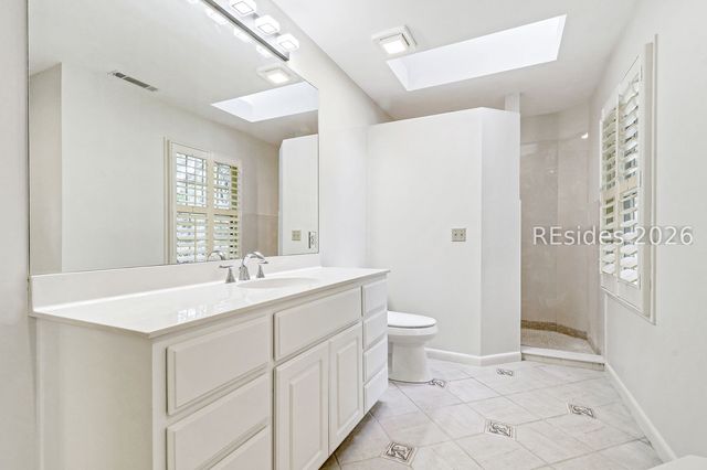 5 Narragansett Ln, Hilton Head Island, SC 29928