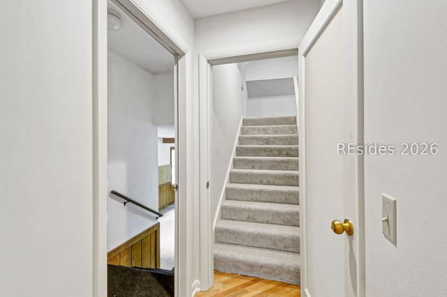 5 Narragansett Ln, Hilton Head Island, SC 29928