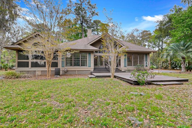 5 Narragansett Ln, Hilton Head Island, SC 29928