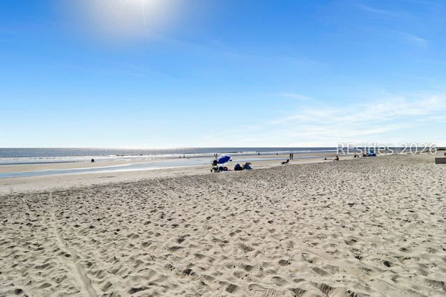 5 Narragansett Ln, Hilton Head Island, SC 29928