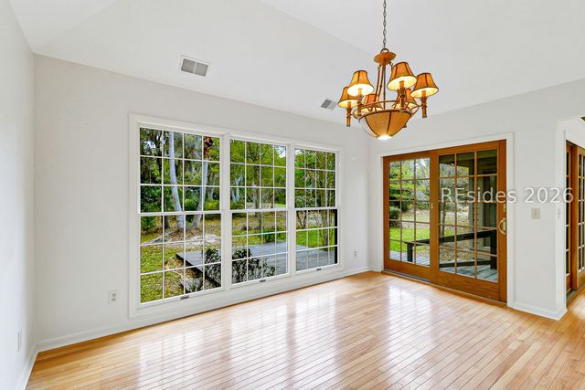 5 Narragansett Ln, Hilton Head Island, SC 29928