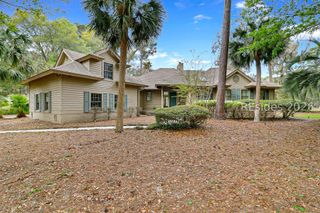 5 Narragansett Ln, Hilton Head Island, SC 29928