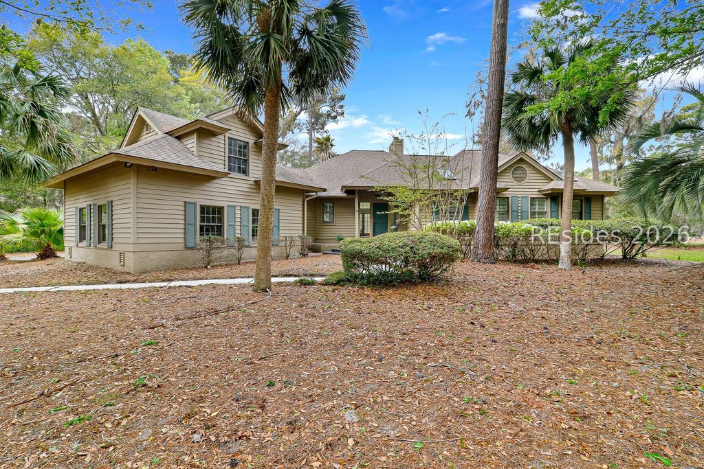 5 Narragansett Ln, Hilton Head Island, SC 29928
