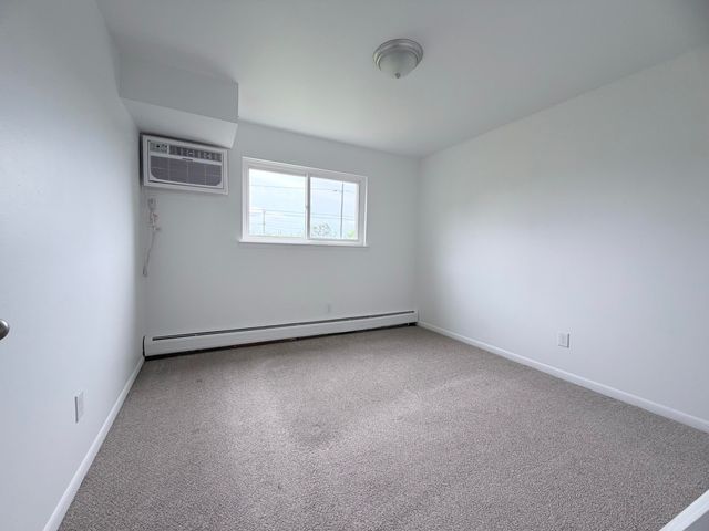 1701 Charlton Road, Trenton, MI 48183