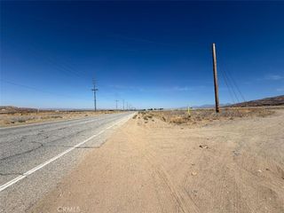 1602 Vac/Cor S/Farnborough, Palmdale, CA 93551