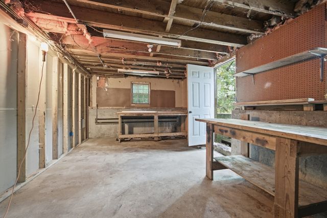 707 Mayflower St, Duxbury, MA 02332