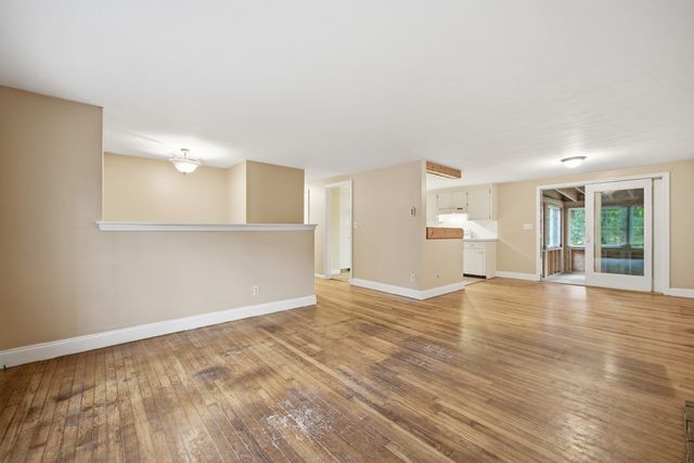 707 Mayflower St, Duxbury, MA 02332