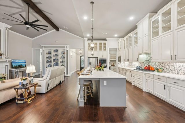 10581 Lake Palmetto Drive, Conroe, TX 77385