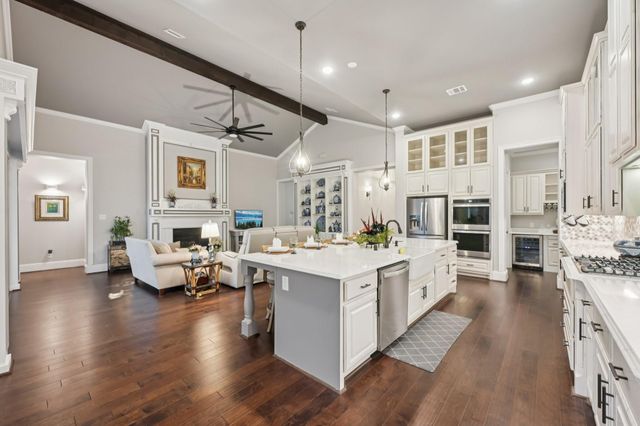 10581 Lake Palmetto Drive, Conroe, TX 77385