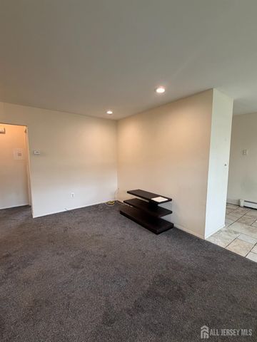 12 S. Atlantic Avenue 46, Aberdeen, NJ 07747
