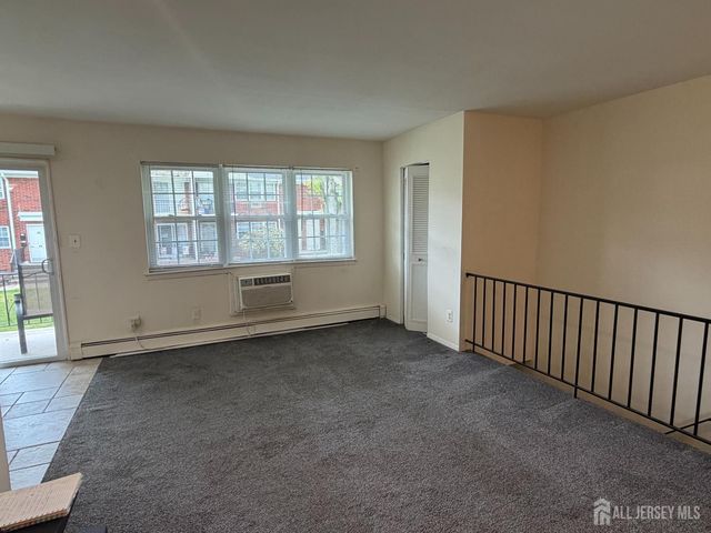 12 S. Atlantic Avenue 46, Aberdeen, NJ 07747