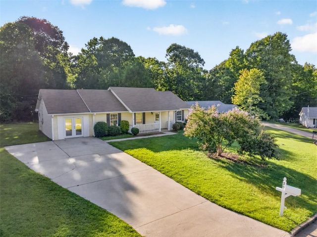 20 Hunters Keep, Covington, GA 30014