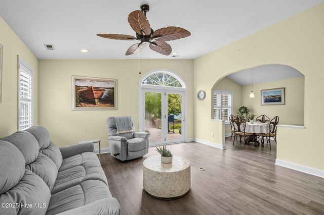 424 Emerald Circle, Emerald Isle, NC 28594