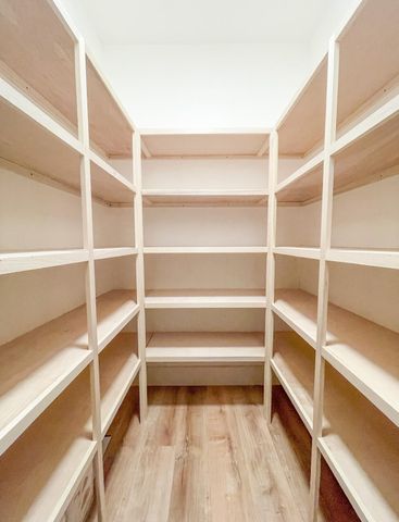 1541 Briarwood Drive, Marshfield, MO 65706