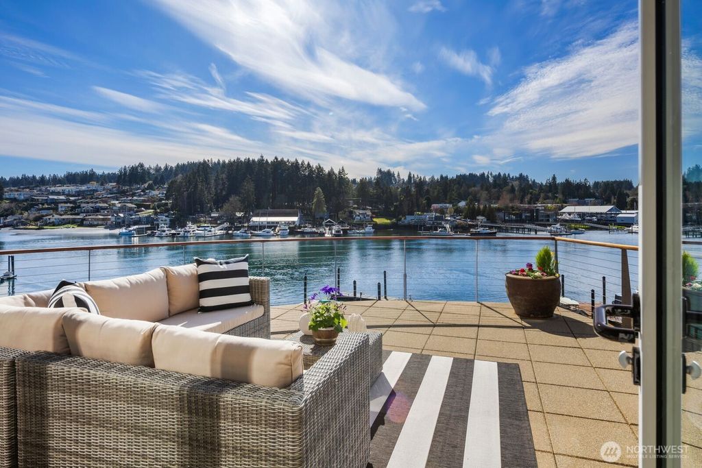 7926 Goodman Drive NW, Gig Harbor, WA 98332