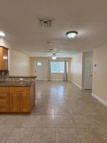 7302 NW 57th Court, Tamarac, FL 33321