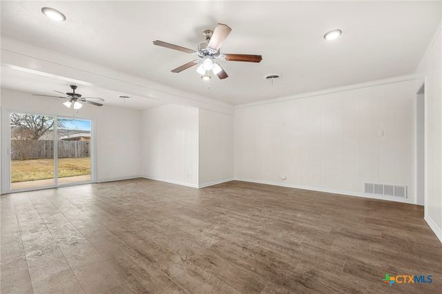 3017 Oaklawn Drive, Temple, TX 76502