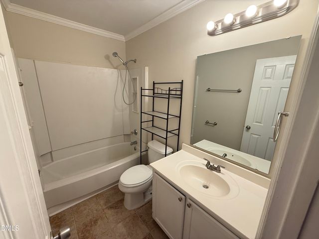 4822 Hollenden Drive C, Raleigh, NC 27616