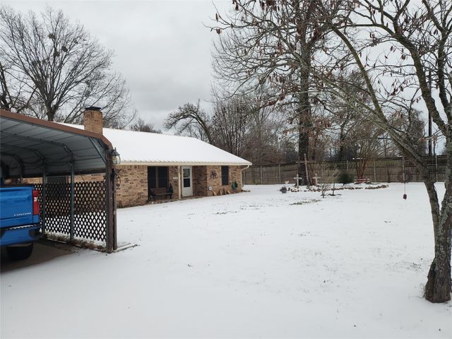 263 County Road 1885, Yantis, TX 75497