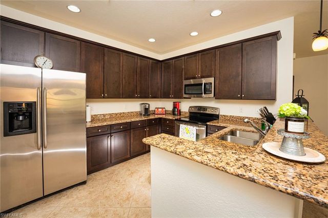 8986 Cambria CIR 2203, Naples, FL 34113