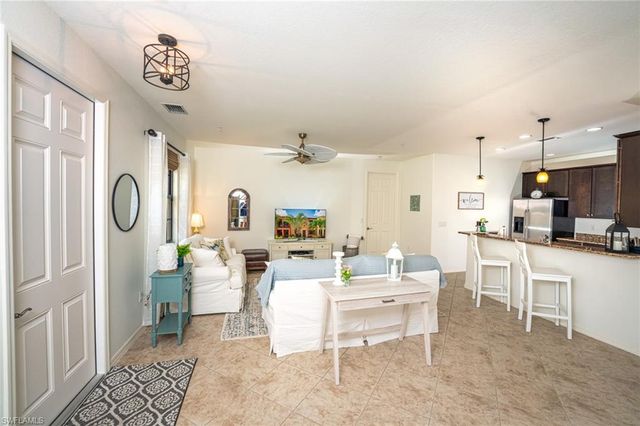 8986 Cambria CIR 2203, Naples, FL 34113