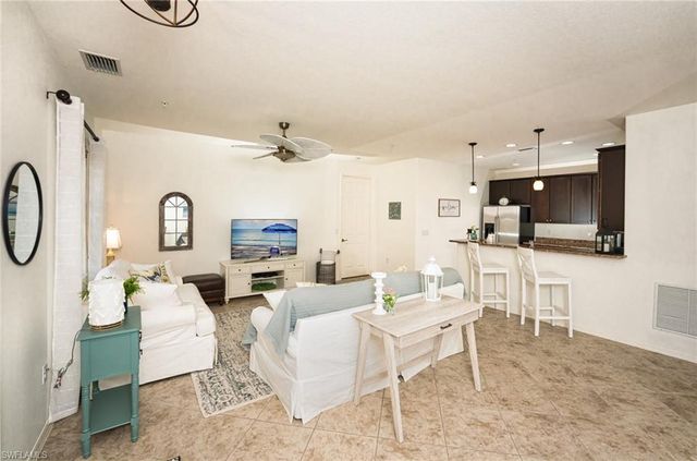 8986 Cambria CIR 2203, Naples, FL 34113