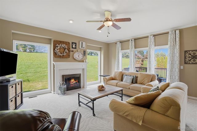 13982 Pleasant View Court, Plymouth Charter Township, MI 48170