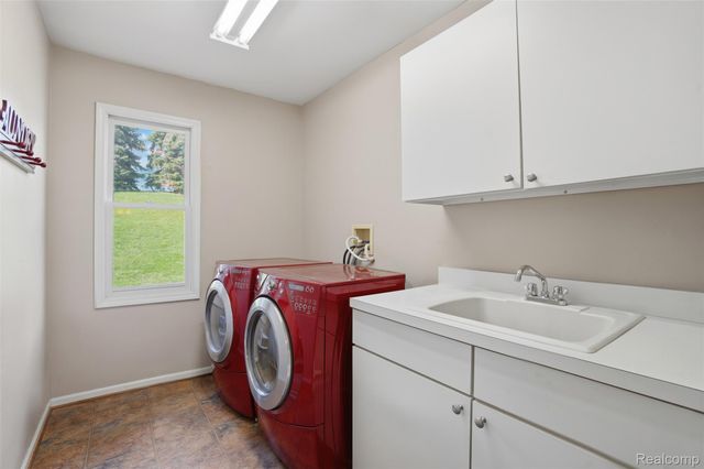 13982 Pleasant View Court, Plymouth Charter Township, MI 48170