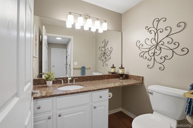 13982 Pleasant View Court, Plymouth Charter Township, MI 48170