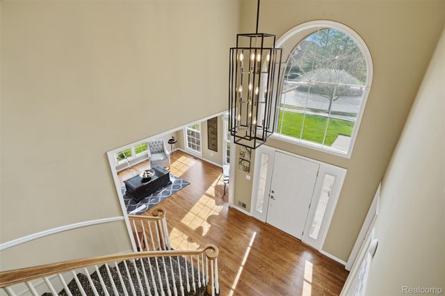13982 Pleasant View Court, Plymouth Charter Township, MI 48170