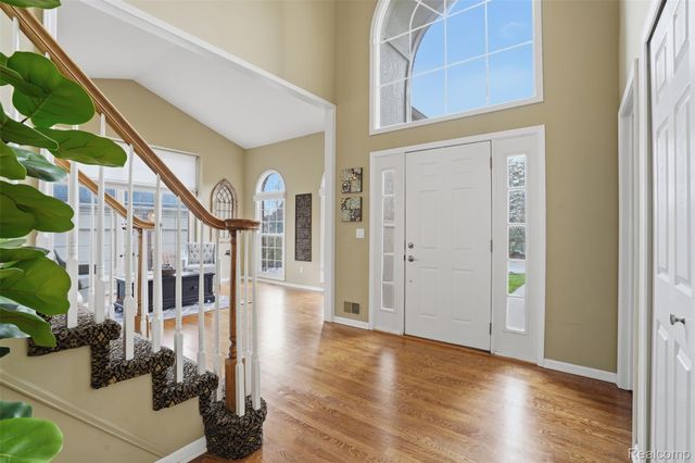 13982 Pleasant View Court, Plymouth Charter Township, MI 48170