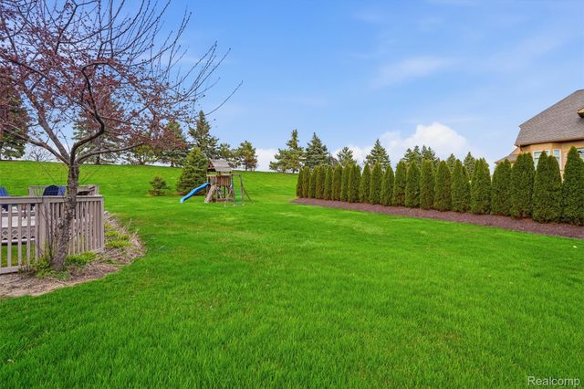 13982 Pleasant View Court, Plymouth Charter Township, MI 48170