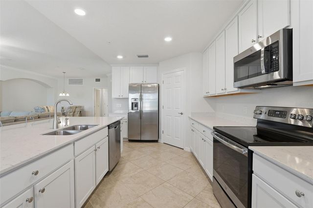 10792 TARFLOWER DRIVE 101, Venice, FL 34293