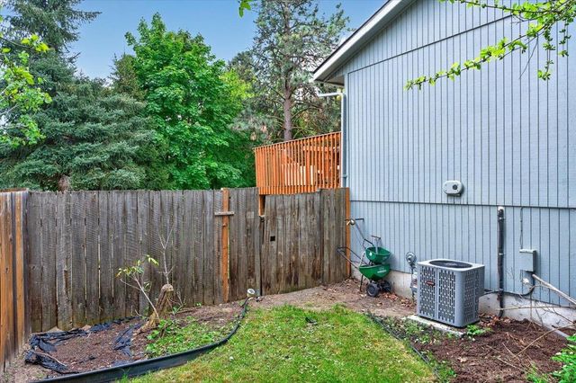 610 E VICKSBURG Ave, Spokane, WA 99208