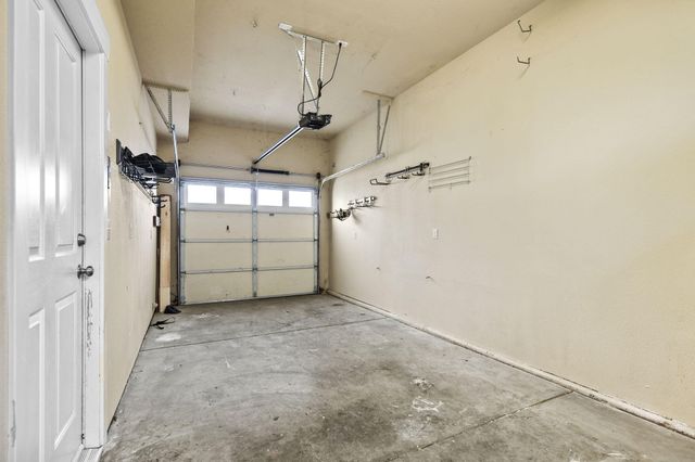 864 Kite Lane, Redding, CA 96001