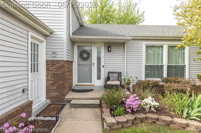 42088 Greenwood, Canton, MI 48187