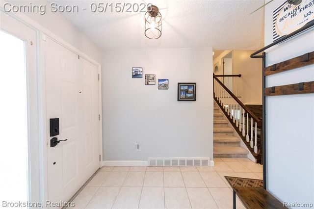 42088 Greenwood, Canton, MI 48187