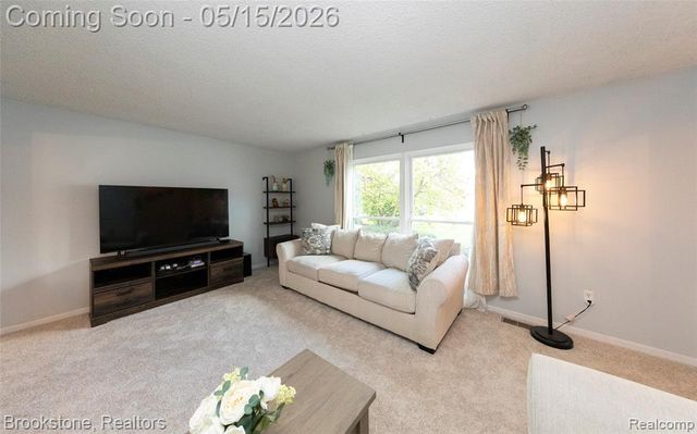 42088 Greenwood, Canton, MI 48187