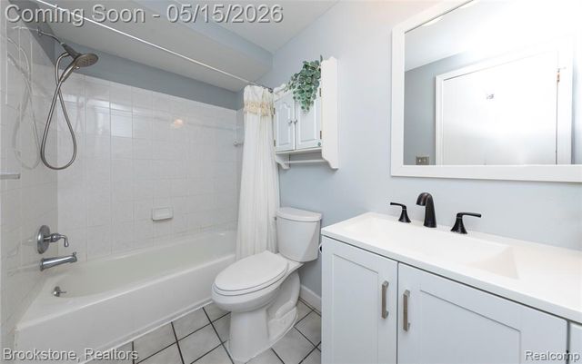 42088 Greenwood, Canton, MI 48187