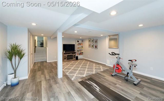42088 Greenwood, Canton, MI 48187